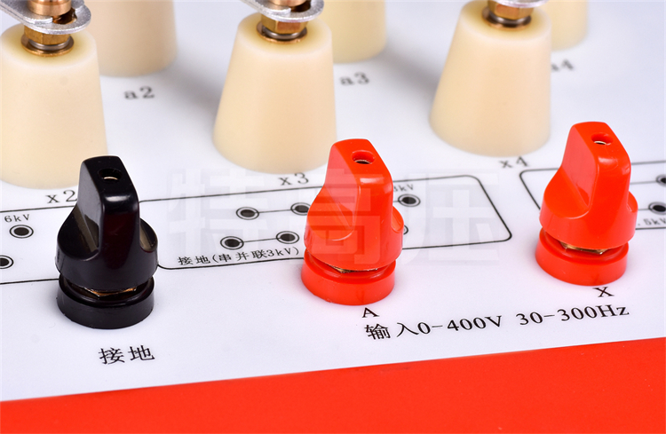 UHV-75kVA/75kV 串聯(lián)諧振方案(圖53) UHV-75kVA/75kV 串聯(lián)諧振方案(圖53)