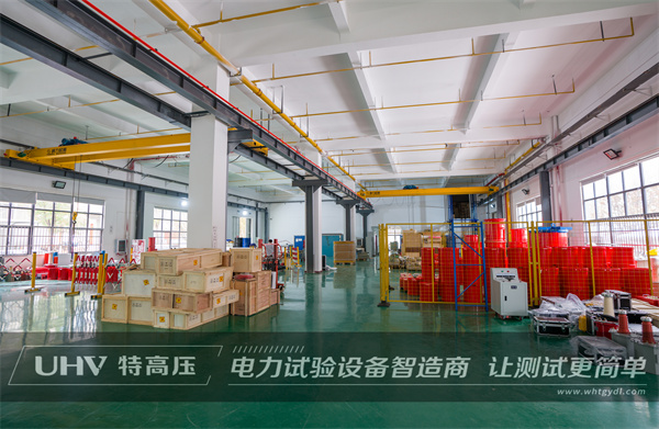 特高壓售后團(tuán)隊(duì)&ldquo;冒高溫,戰(zhàn)酷暑&rdquo;，為江蘇客戶提供技術(shù)支持！(圖5)